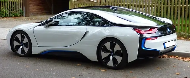 Can A BMW i8 Run On Gas Only?